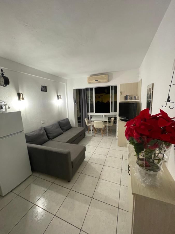 Apartamento Los Cisnes Беналмадена Екстериор снимка